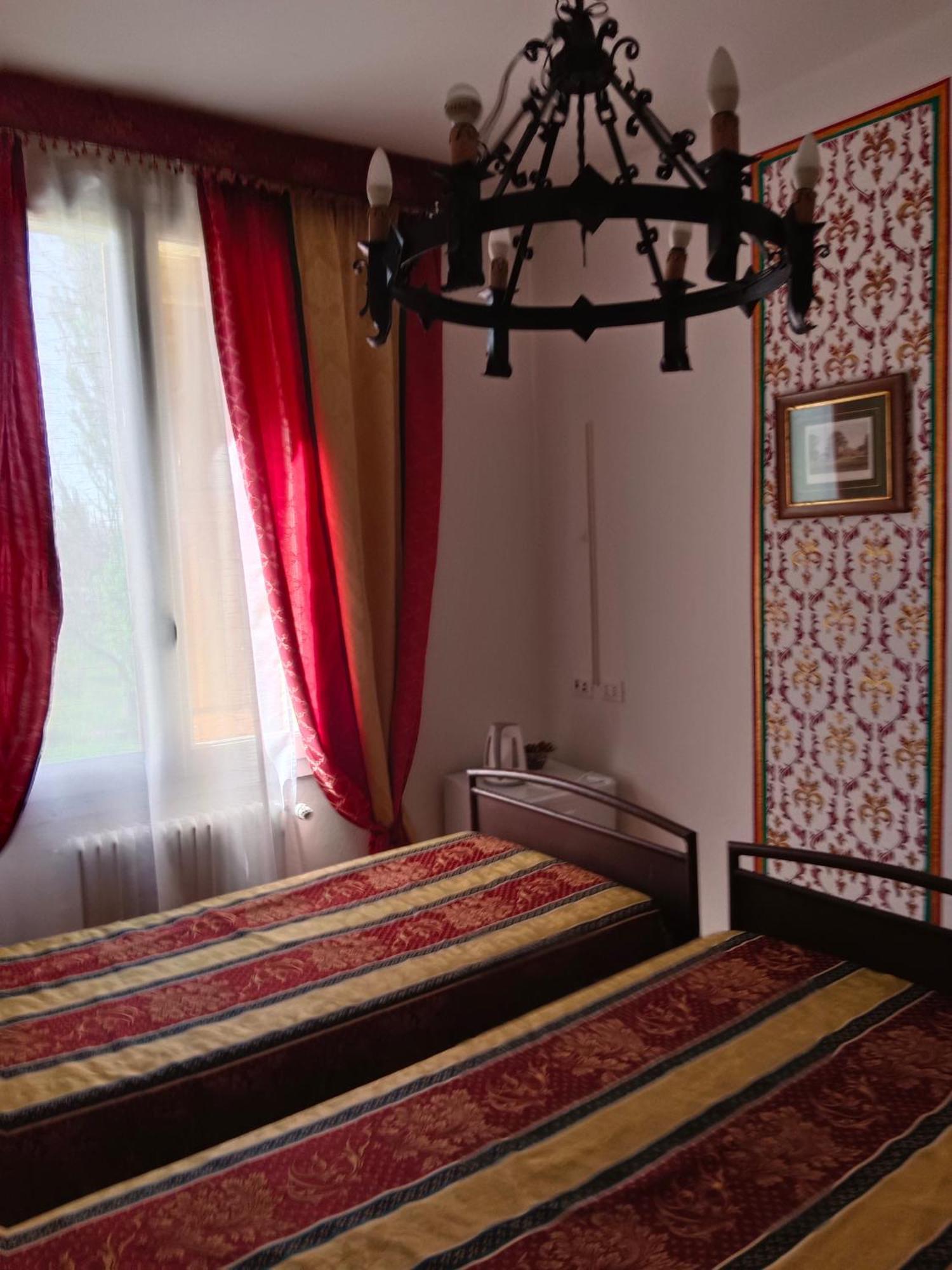 La Maison Rouge Crespellano Extérieur photo